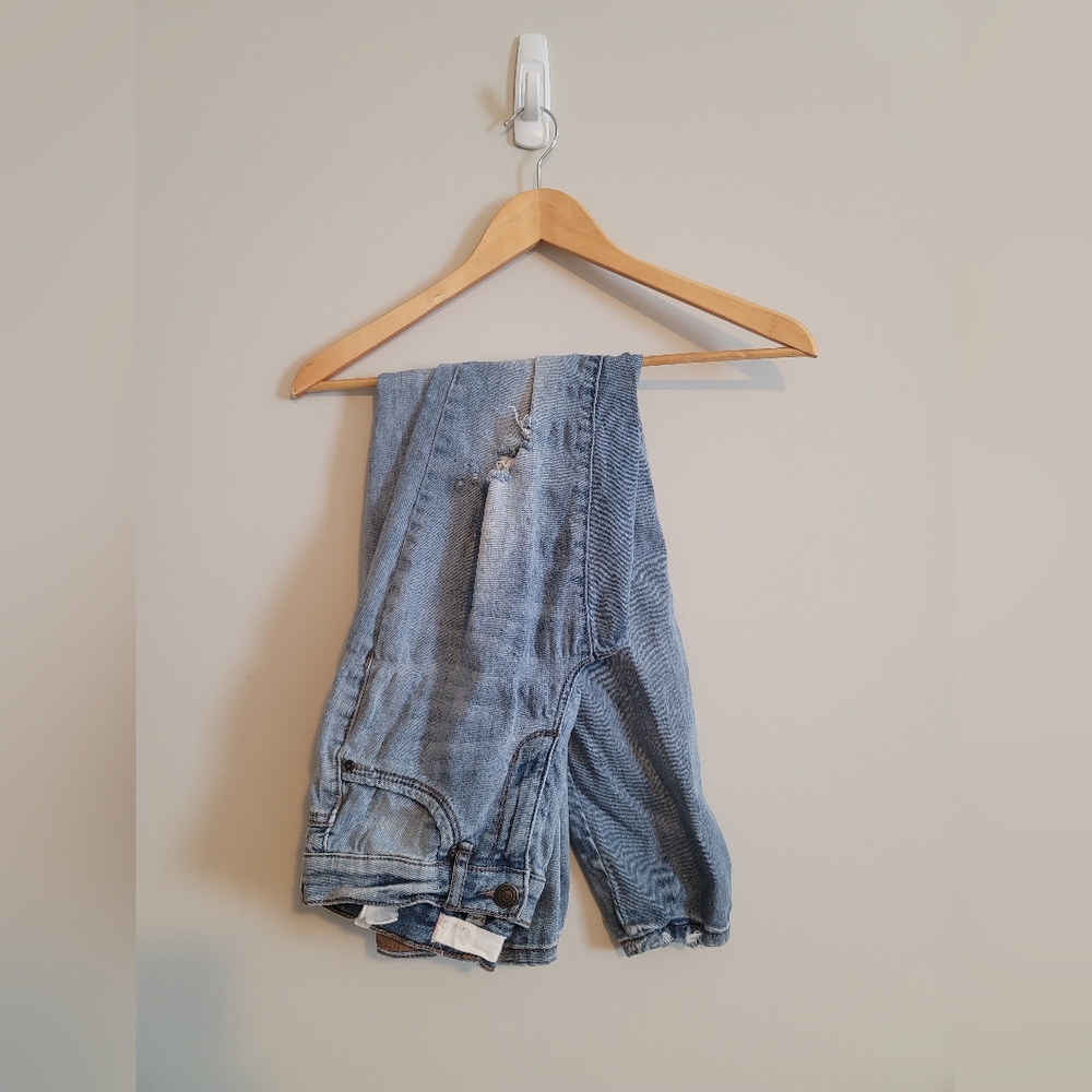 Skinny Mid Rise Distressed Jeans Size 0